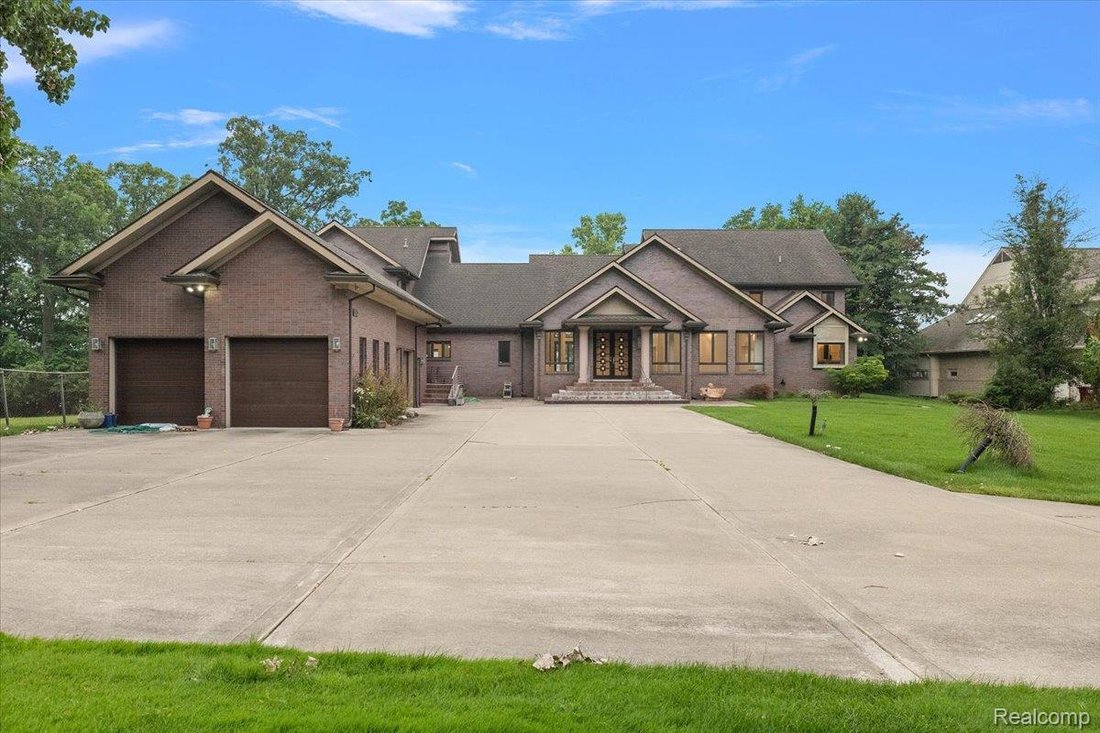 House in Orchard Lake Village, Michigan, United States 4 - 18473576