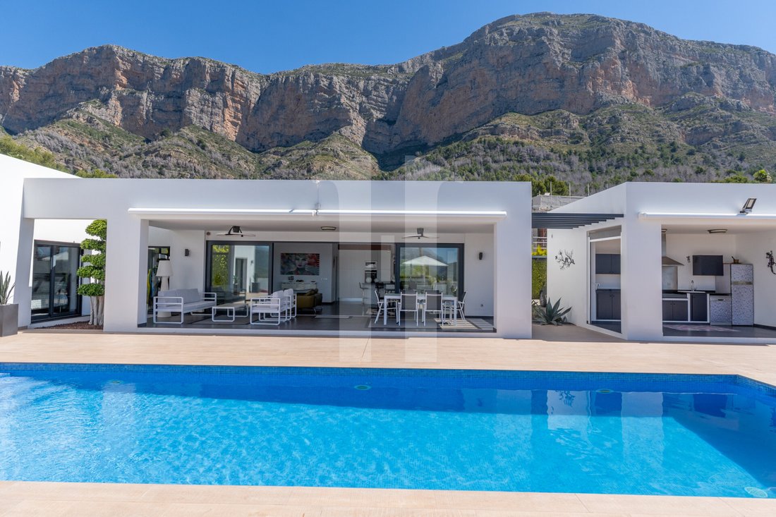 Villa in Xabia / Javea, Valencian Community, Spain 2 - 18474029