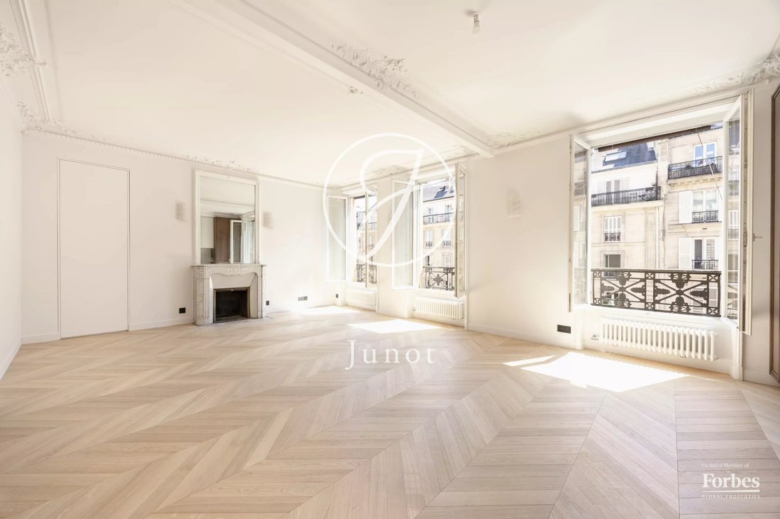 Apartment in Les Halles, Paris 1er Arrondissement, Paris 3 - 18473772
