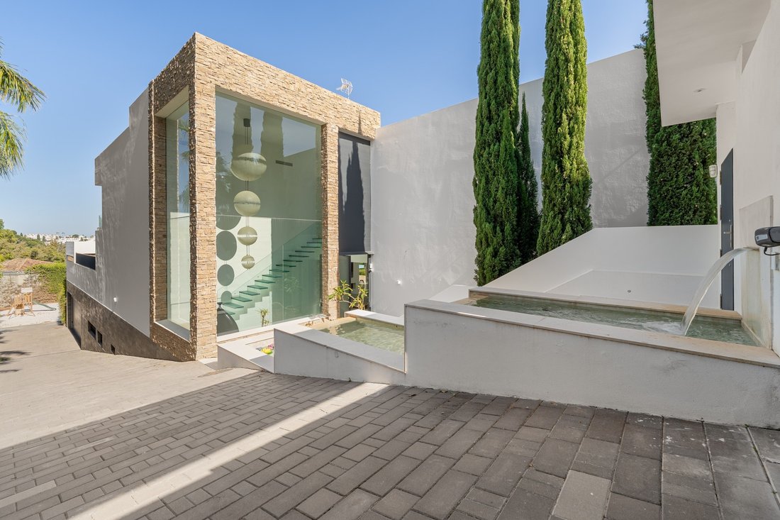 Villa in Nueva Andalucia, Marbella, Spain 4 - 18473845