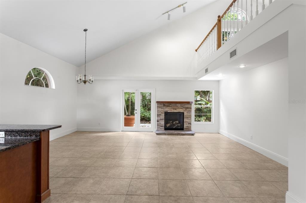 Tampa, Florida, United States 2 - 18473357