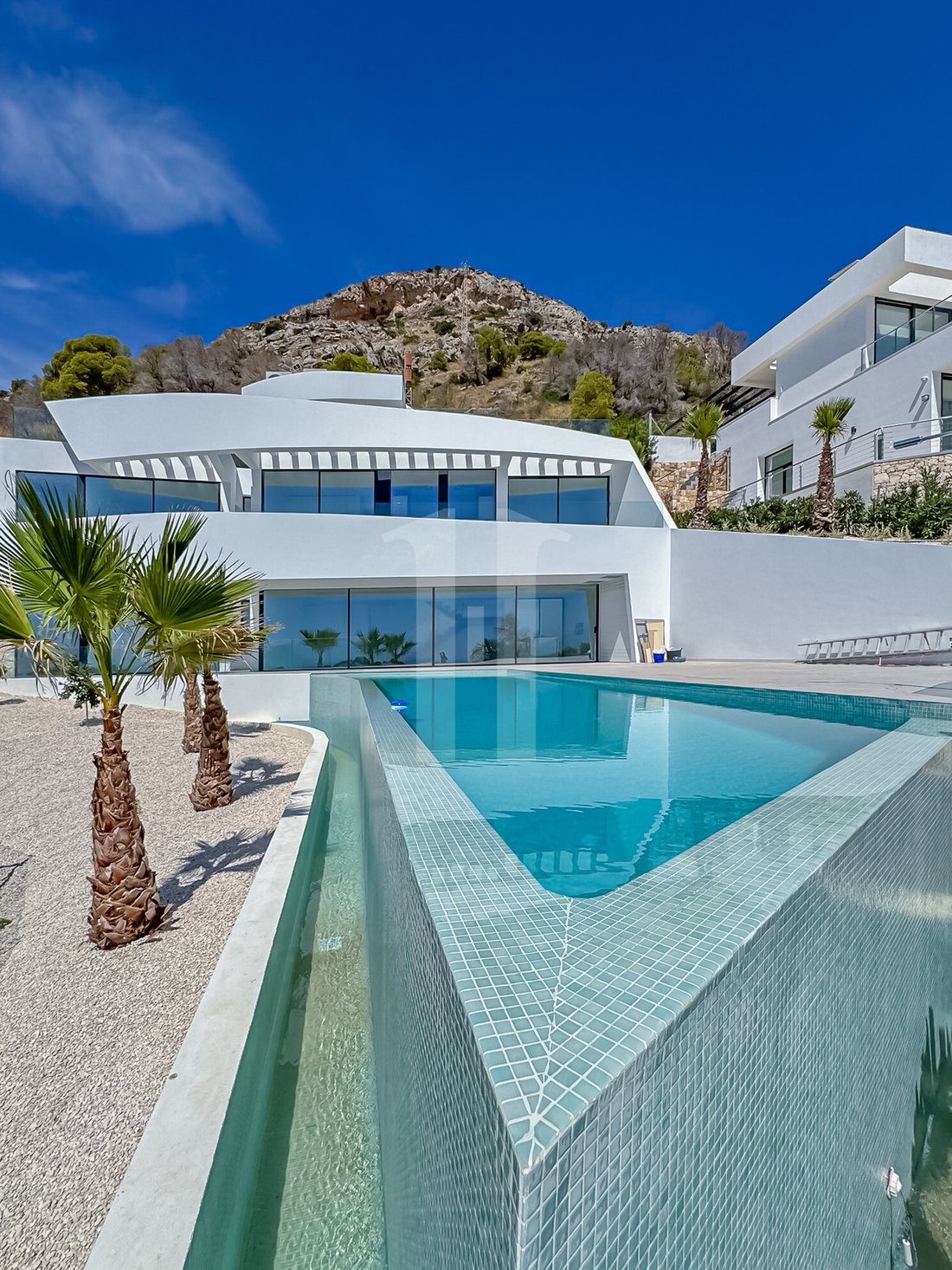 Villa in Zona de Mascarat, Valencian Community, Spain 1 - 18474150