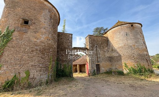 Chateau in Saint-Andre-le-Désert, Bourgogne – Franche-Comté, France 1