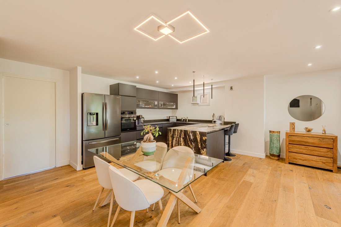 Apartment in Valescure-Vaulongue-Clair Bois-Vallon Suveret, Saint-Raphaël, France 3 - 18473247
