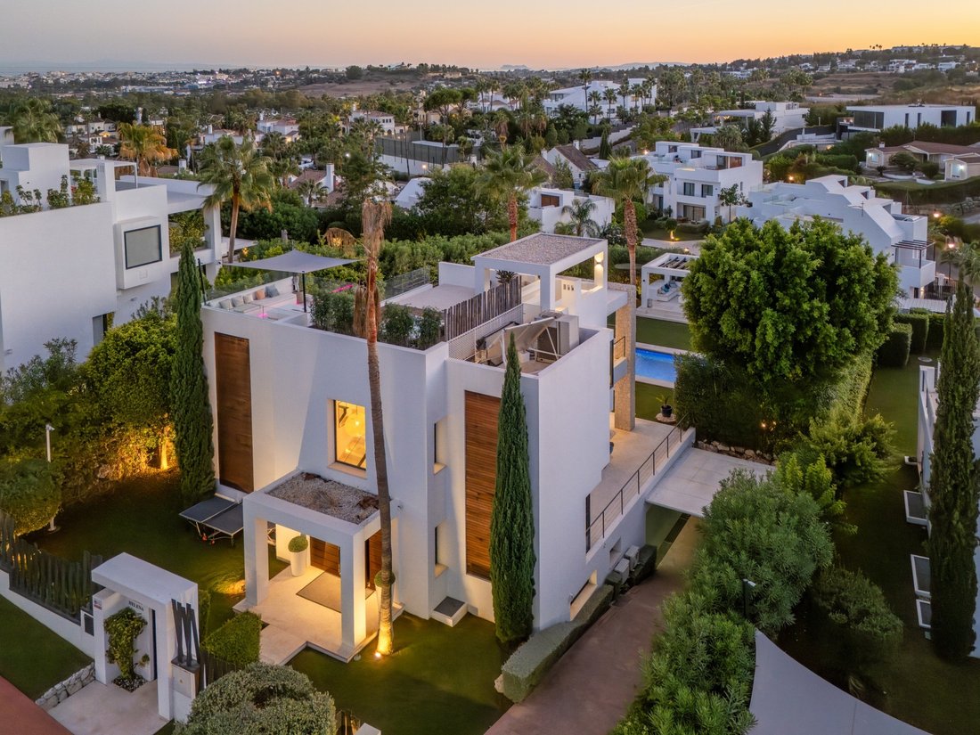 Villa in Nueva Andalucia, Marbella, Spain 4 - 18473763