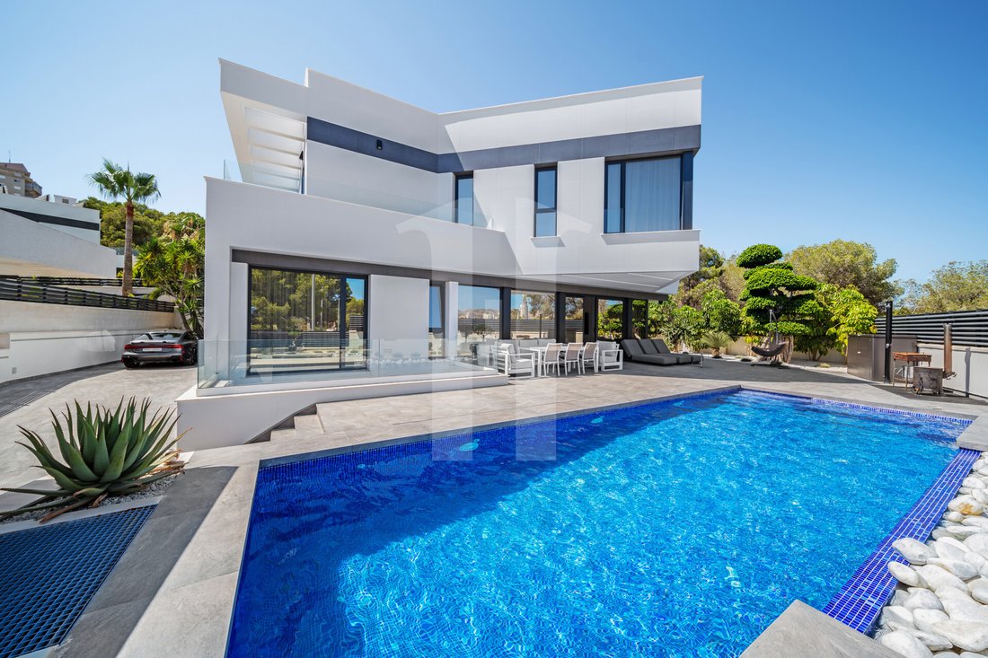 Villa in Benidorm, Valencian Community, Spain 1 - 18475008