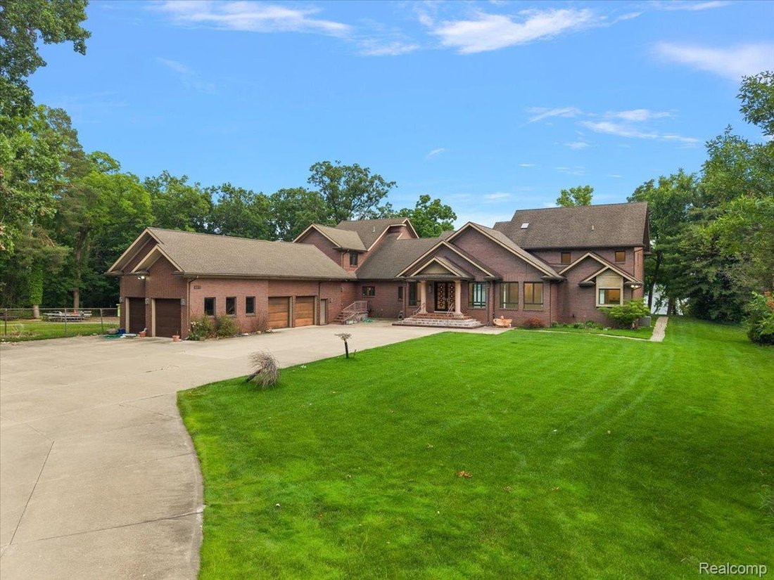 House in Orchard Lake Village, Michigan, United States 3 - 18473576