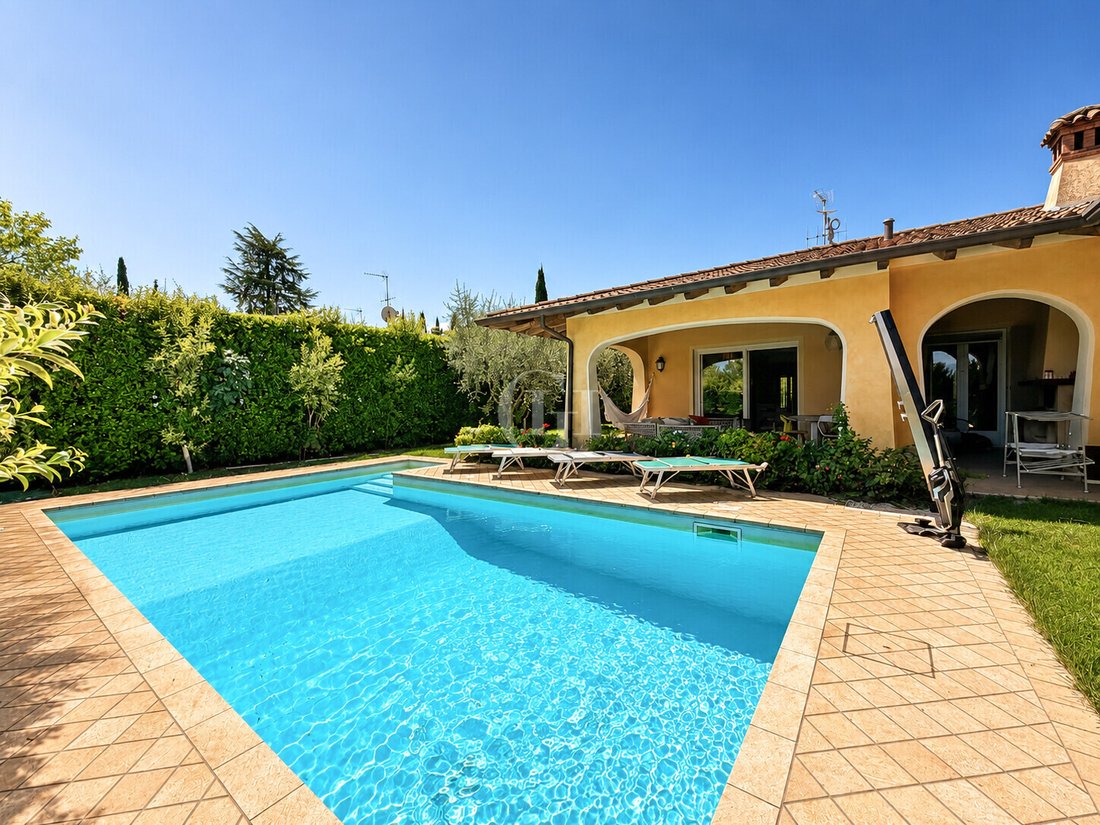 House in Manerba del Garda, Lombardy, Italy 2 - 18473749