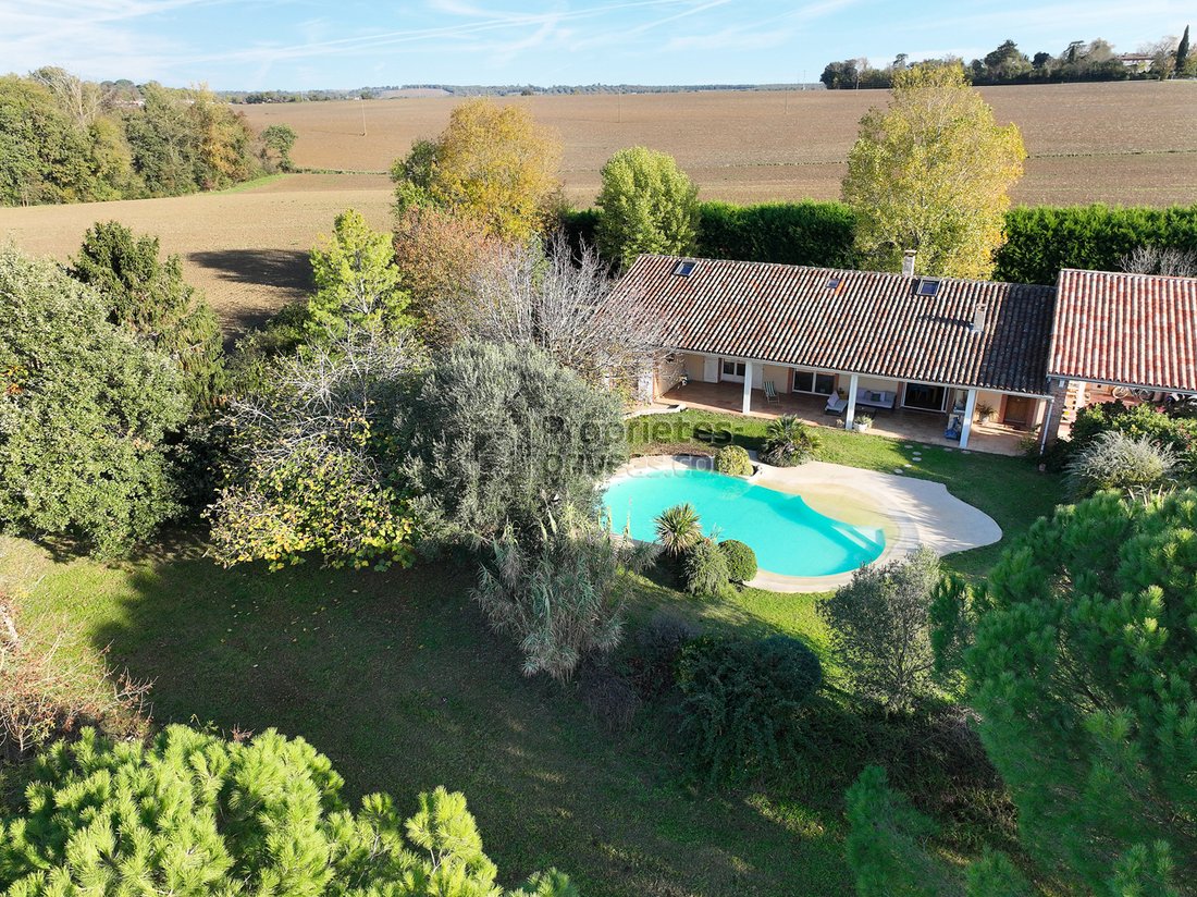 Villa in Flourens, Occitania, France 3 - 18473254