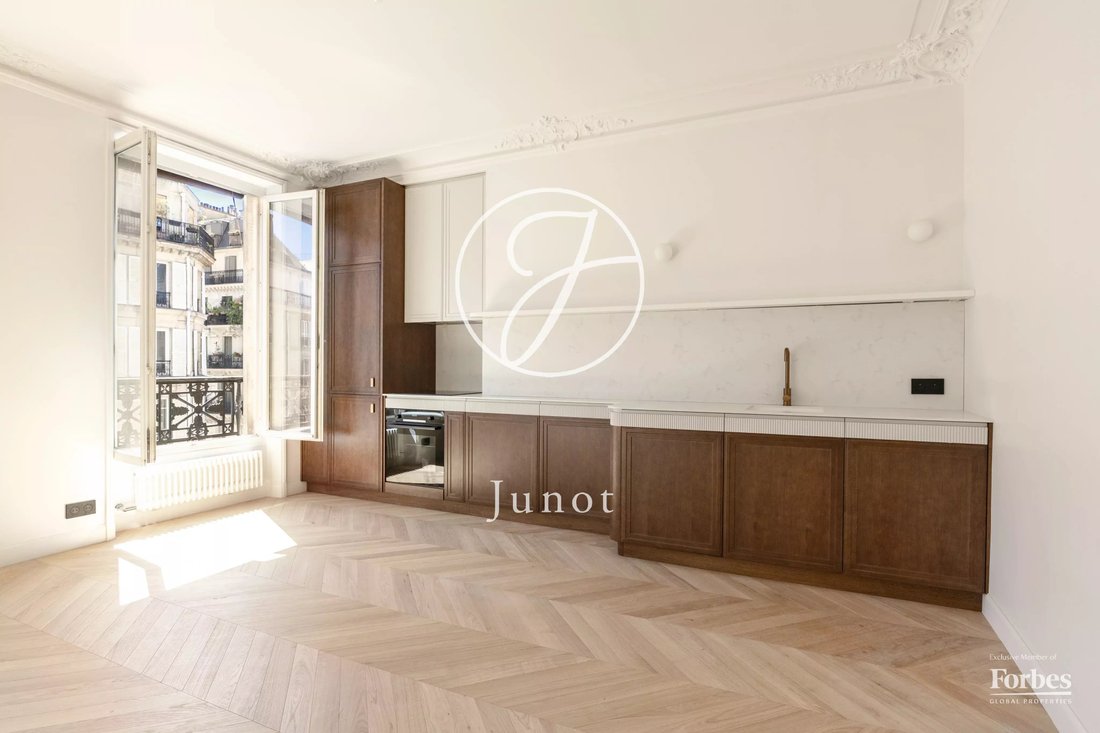 Apartment in Les Halles, Paris 1er Arrondissement, Paris 4 - 18473772