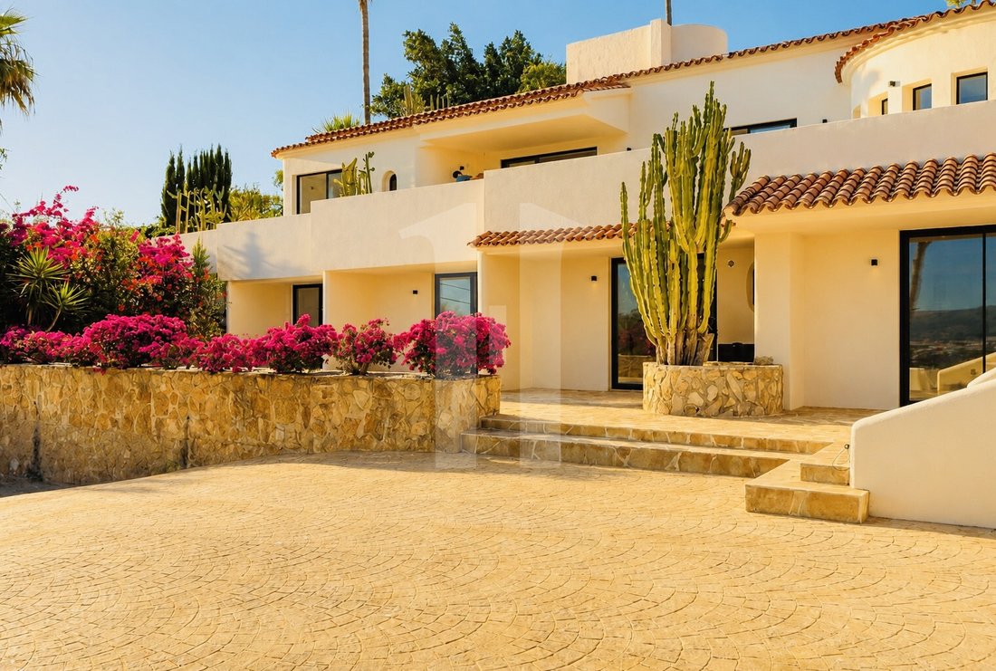 Villa in Xabia / Javea, Valencian Community, Spain 2 - 18474084