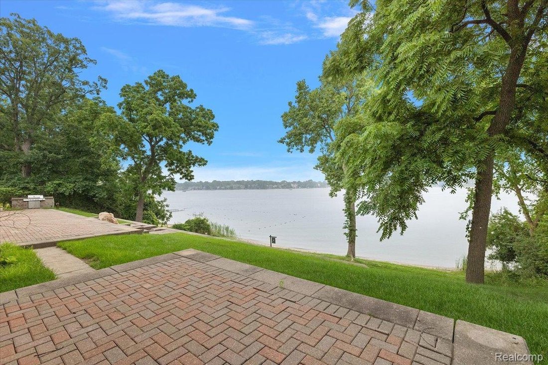 House in Orchard Lake Village, Michigan, United States 5 - 18473576