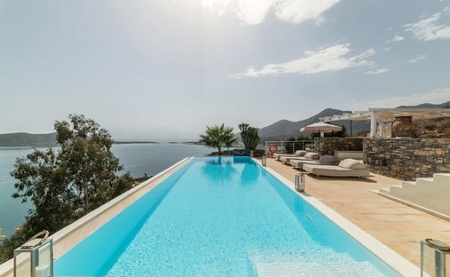 Villa in Community of Elounta, Agios Nikolaos Municipal Unit, Greece 1
