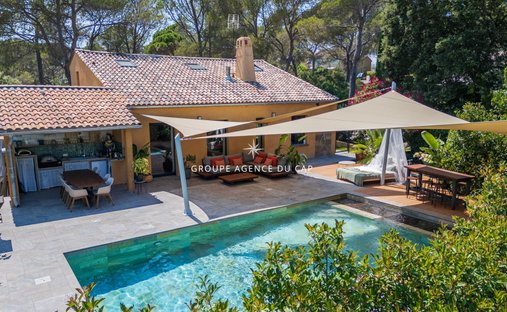 Villa in Estérel Plage-Logis de l'Aspé-Péguière, Saint-Raphaël, France 1