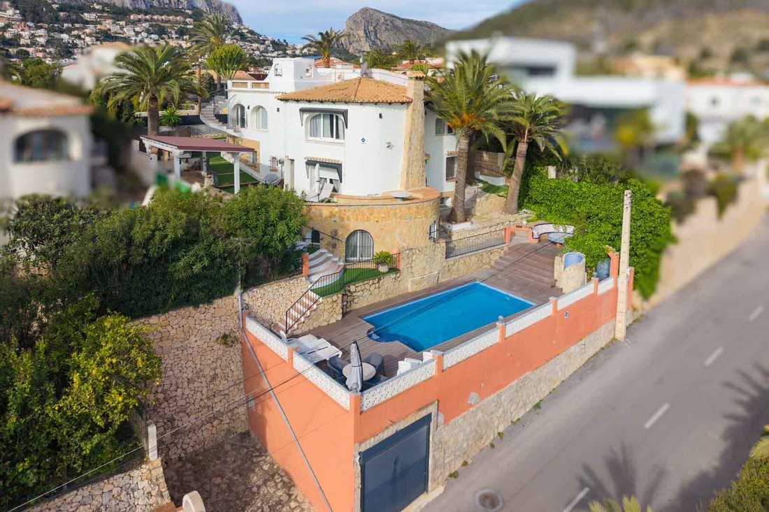 Villa in Calp / Calpe, Valencian Community, Spain 1 - 18474738