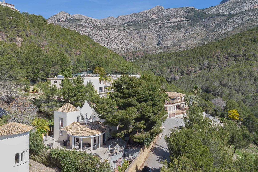 Villa in Altea, Valencian Community, Spain 1 - 18474357