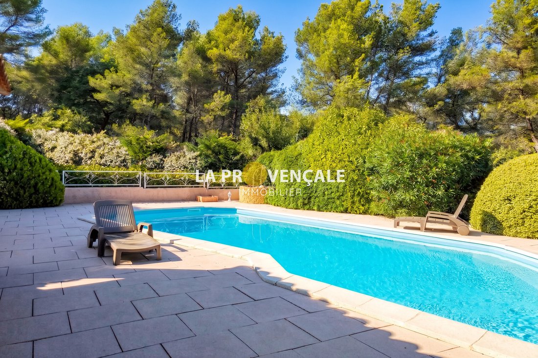 Villa in Greasque, Provence-Alpes-Côte d'Azur, France 1 - 18475171