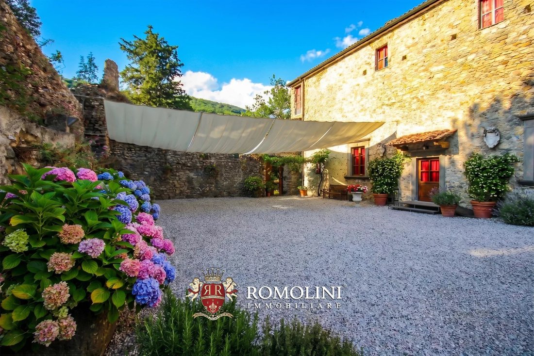 Castello a Villafranca in Lunigiana, Toscana, Italia 5 - 18429882