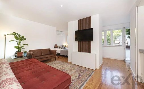 Apartment in Misericordia, Lisbon, Portugal 1