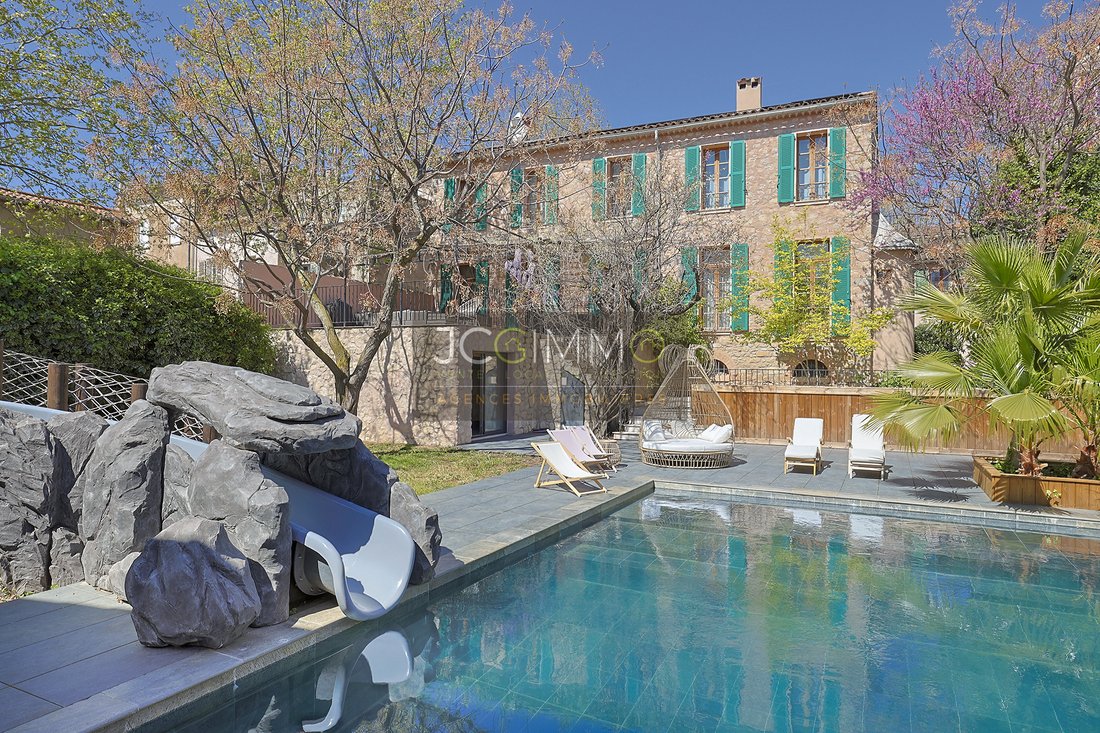 Villa a Puget-Ville, Provenza-Alpi-Costa Azzurra, Francia 1 - 18479222