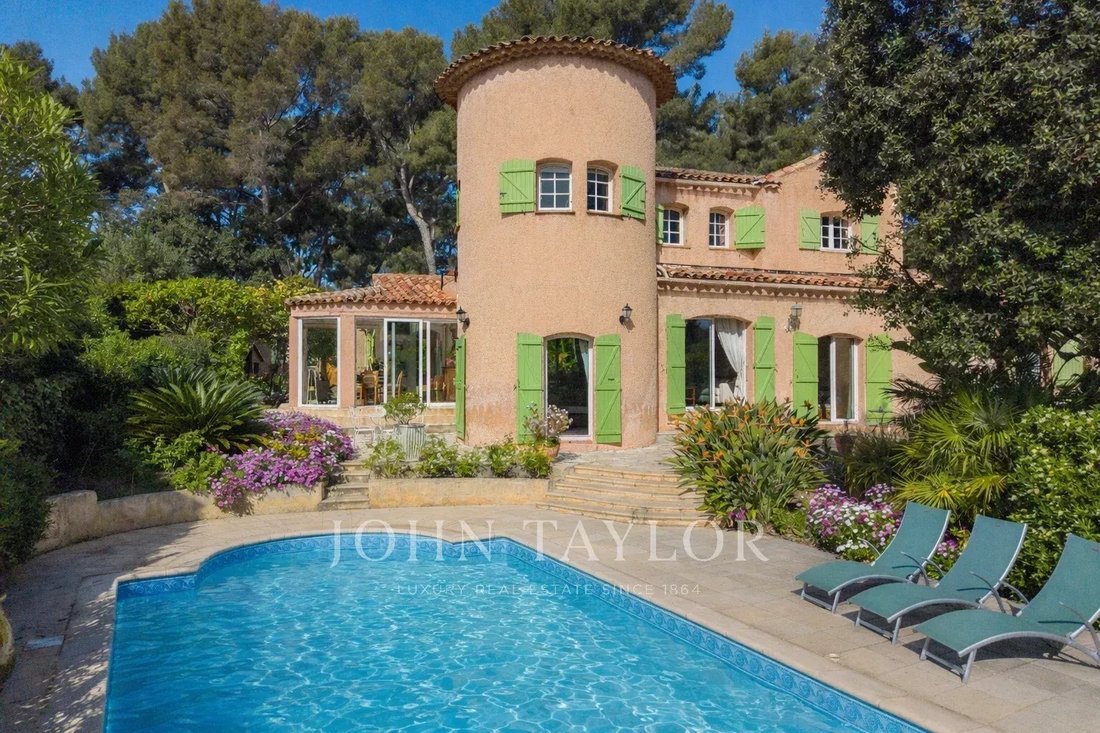 Villa in Nord, Sanary-sur-Mer, France 1 - 17721168