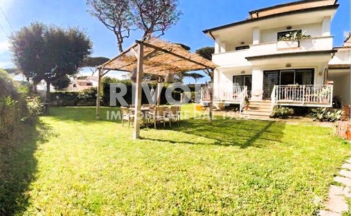 Villa in Fregenae, Focene, Lazio 1