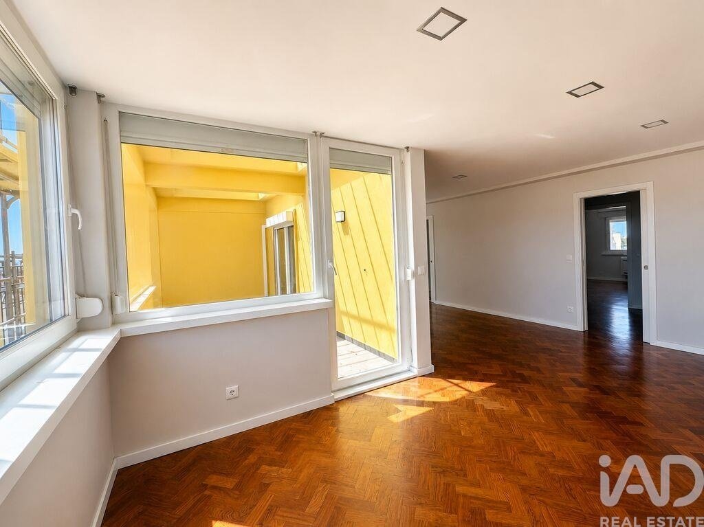 Apartment in Arroios, Lisbon, Portugal 2 - 18476709