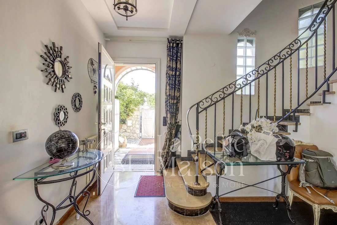 Villa in Nice, Provence-Alpes-Côte d'Azur, France 4 - 18475246