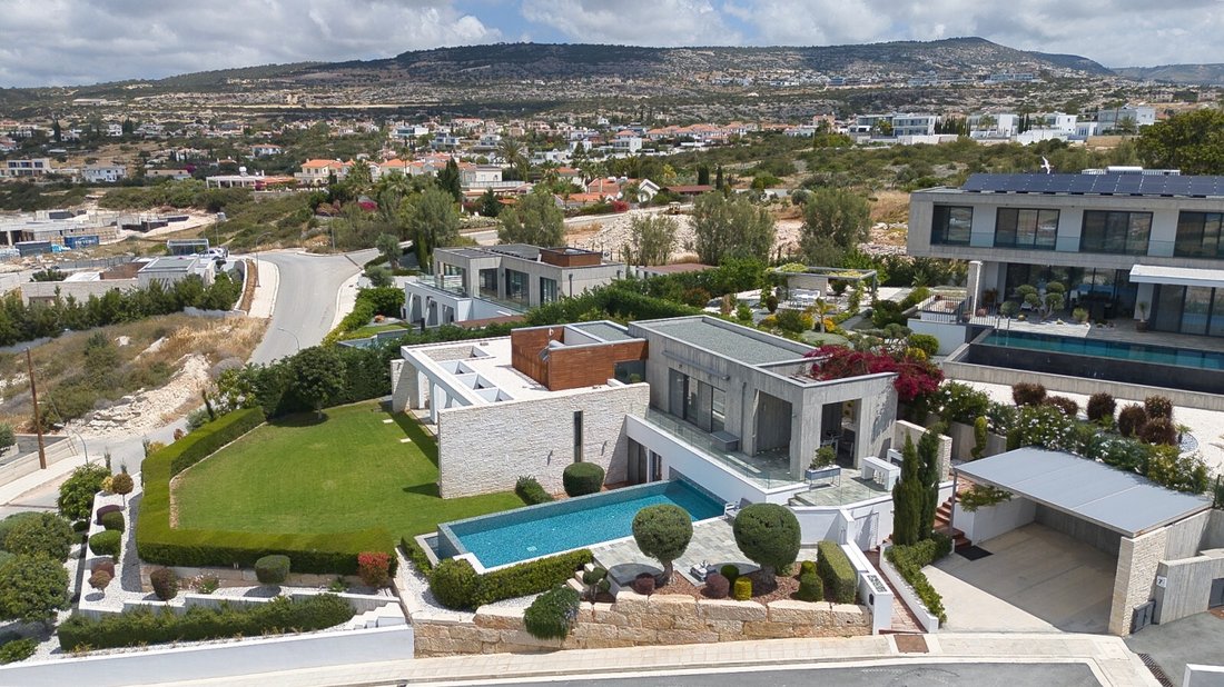 Villa in Peyia, Paphos, Cyprus 1 - 16573083
