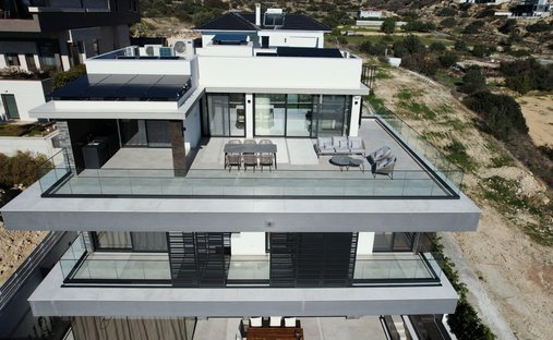 Villa a Agios Athanasios, Distretto di Limassol, Cipro 1