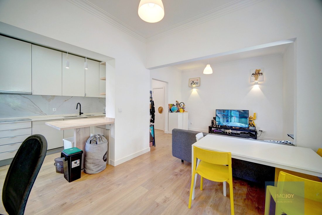 Apartment in Estoril, Cascais e Estoril, Lisbon 4 - 18479556