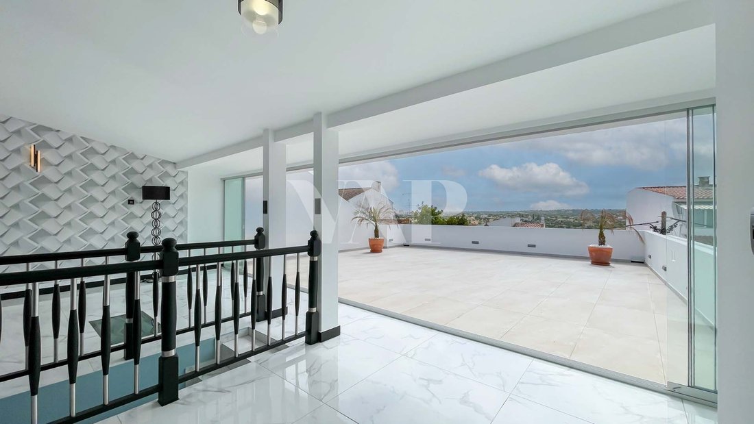 Villa in Alcantarilha, Algarve, Portugal 1 - 18477086