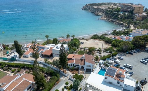 Villa in Peyia, Paphos, Cyprus 1