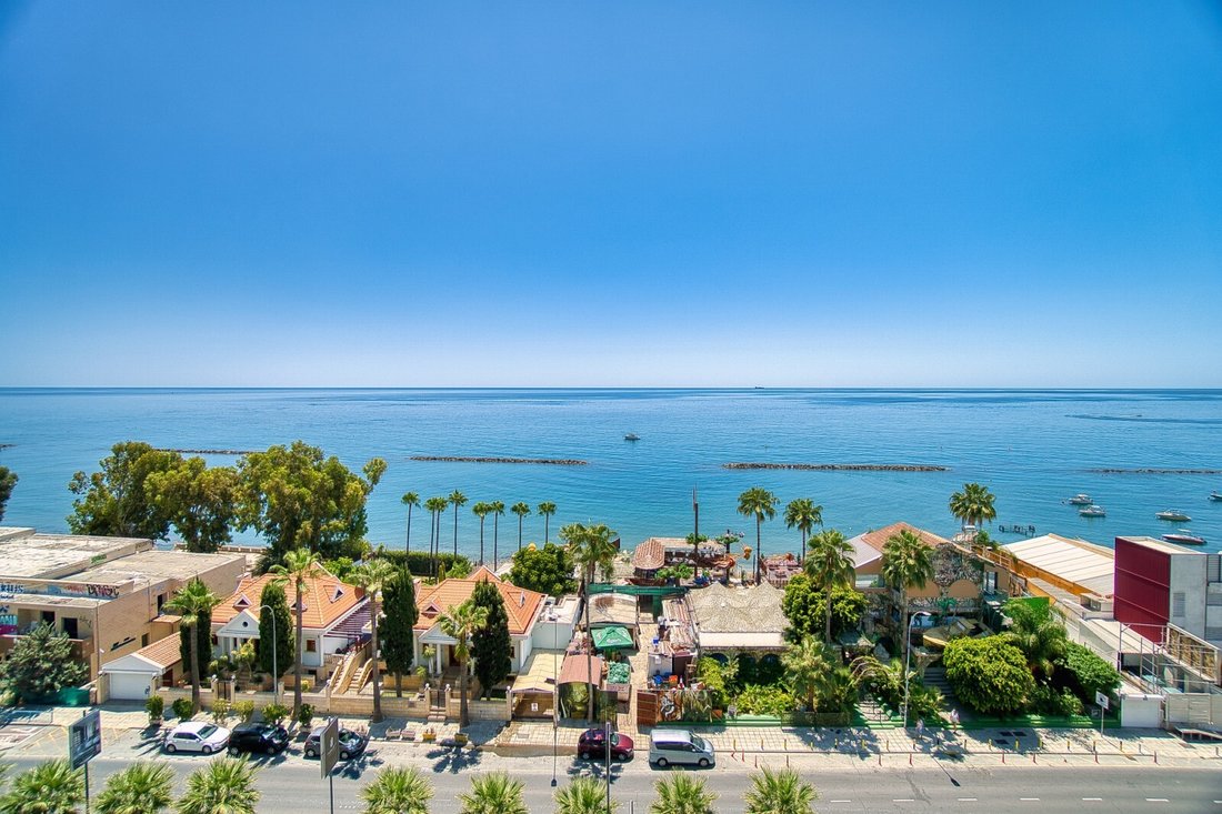 Apartment in Mouttagiaka, Limassol, Cyprus 2 - 14702450