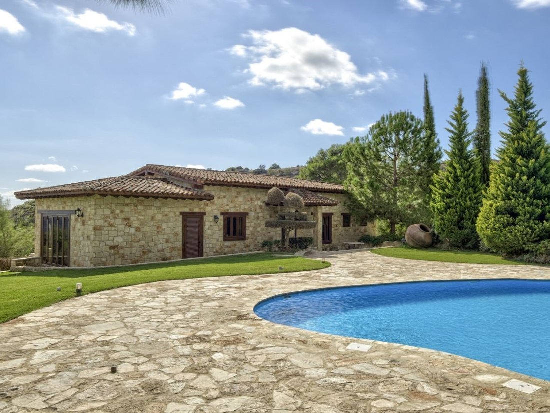 Villa in Souni-Zanakia, Limassol, Cyprus 2 - 16489324