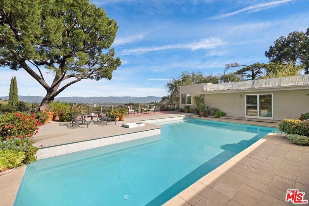 House in Los Angeles, California, United States 1 - 18477886