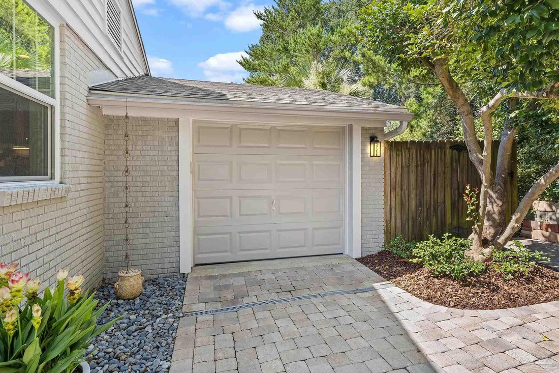 House in Pensacola, Florida, United States 3 - 18477377