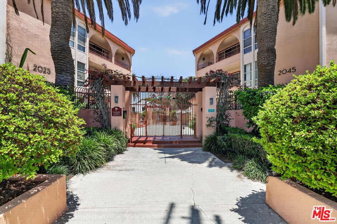 Santa Monica, California, United States 2 - 18479342