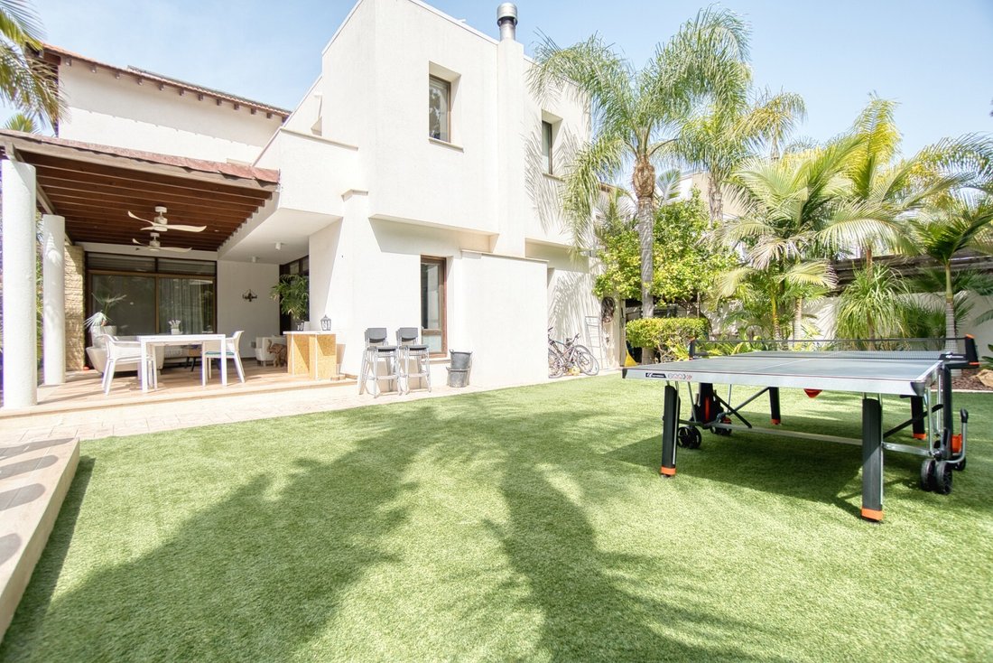 Villa in Agios Athanasios, Limassol, Cyprus 3 - 16564887