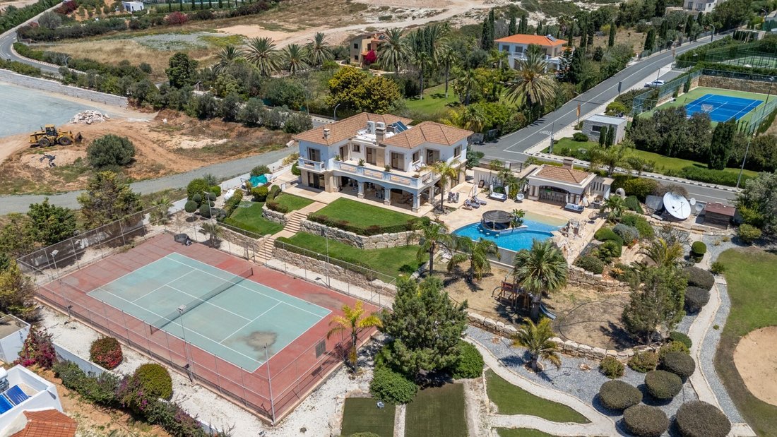 Villa in Peyia, Paphos, Cyprus 2 - 17876965
