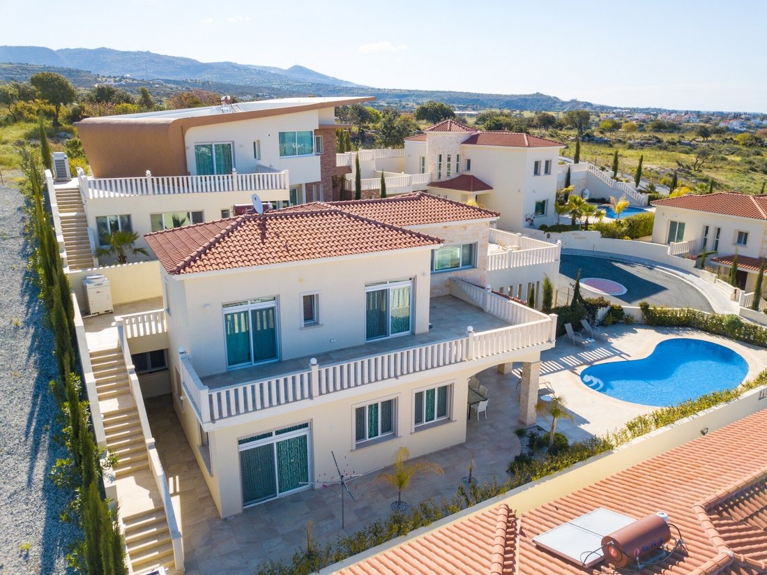 Villa in Peyia, Paphos, Cyprus 3 - 16573115