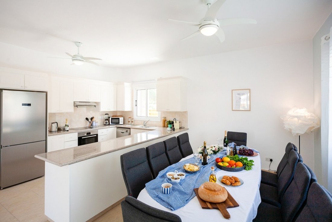 Villa in Peyia, Paphos, Cyprus 4 - 16564758