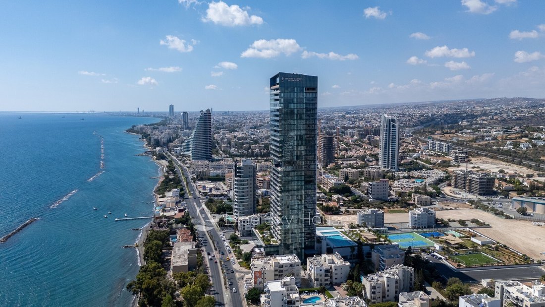 Apartment in Agios Tychon, Limassol, Cyprus 1 - 16369181