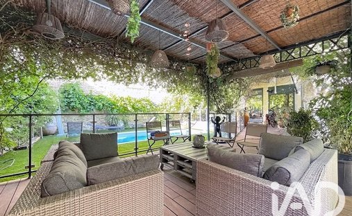 Casa a Villeneuve-lès-Béziers, Occitania, Francia 1