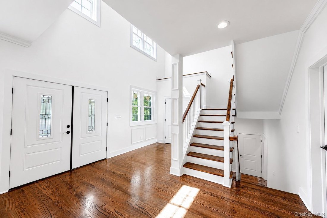 House in East Northport, New York, United States 2 - 18257259