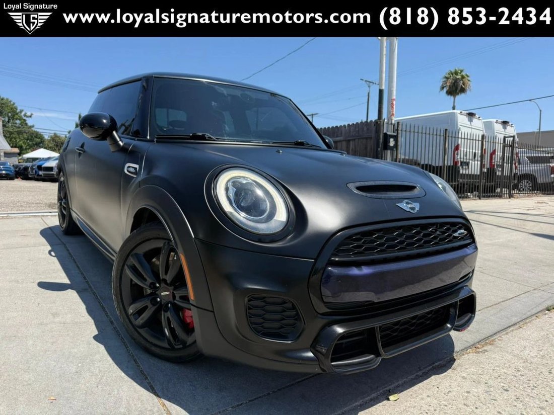 Coupe in Van Nuys, CA, United States 1 - 18479943