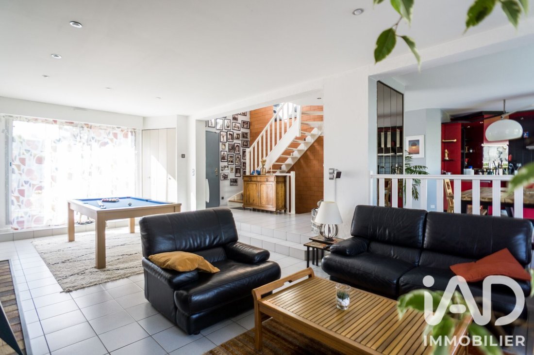 House in Chennevieres-sur-Marne, Ile-de-France, France 3 - 18479468
