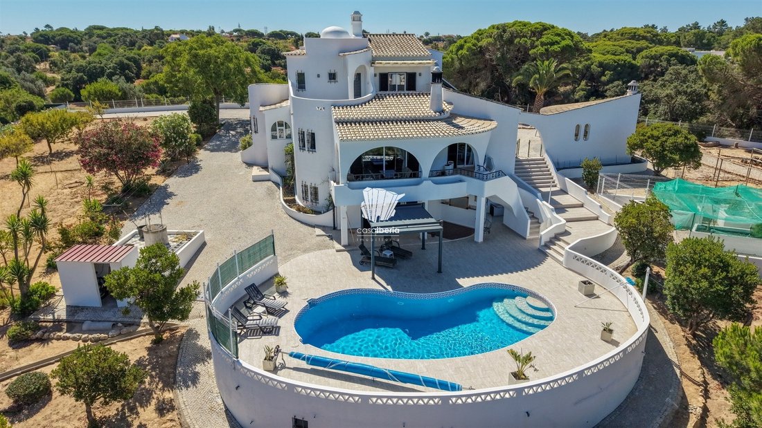 House in Lagoa e Carvoeiro, Algarve, Portugal 1 - 18479183