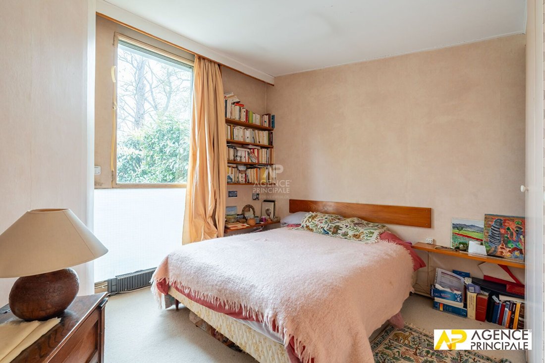 House in Napoleon, Maisons-Laffitte, France 1 - 18474463