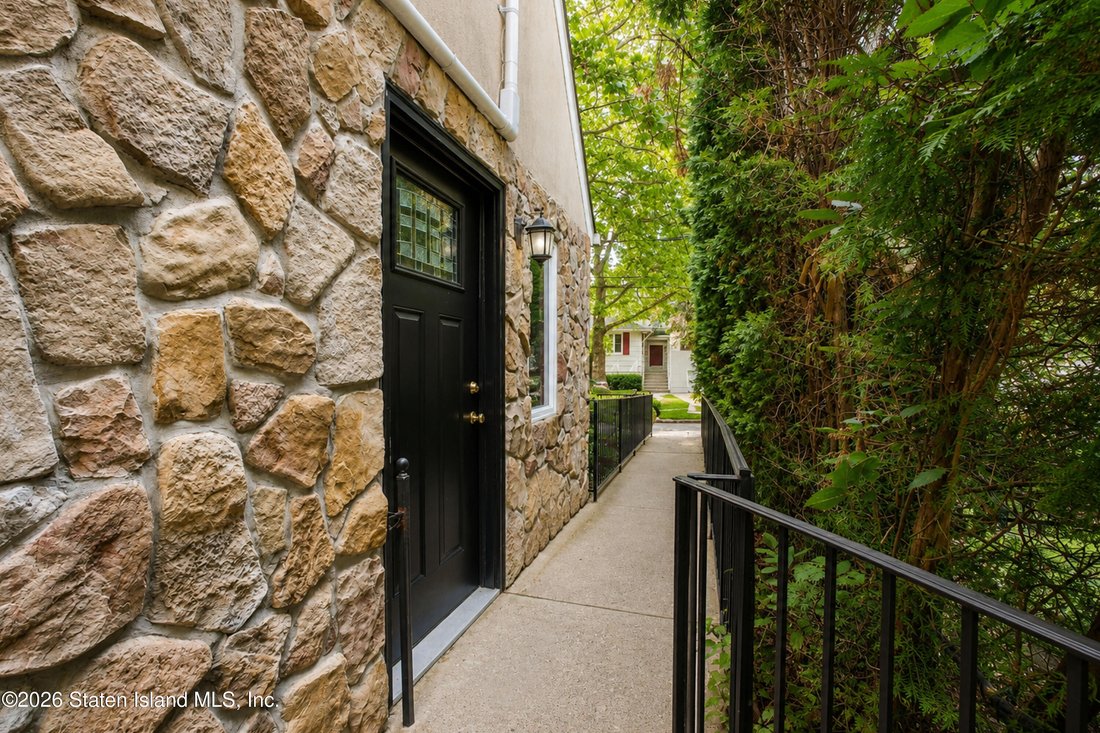 House in New York, New York, United States 3 - 18477348